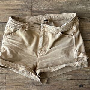 American Eagle Outfitters Women's Khaki Cargo Shorts